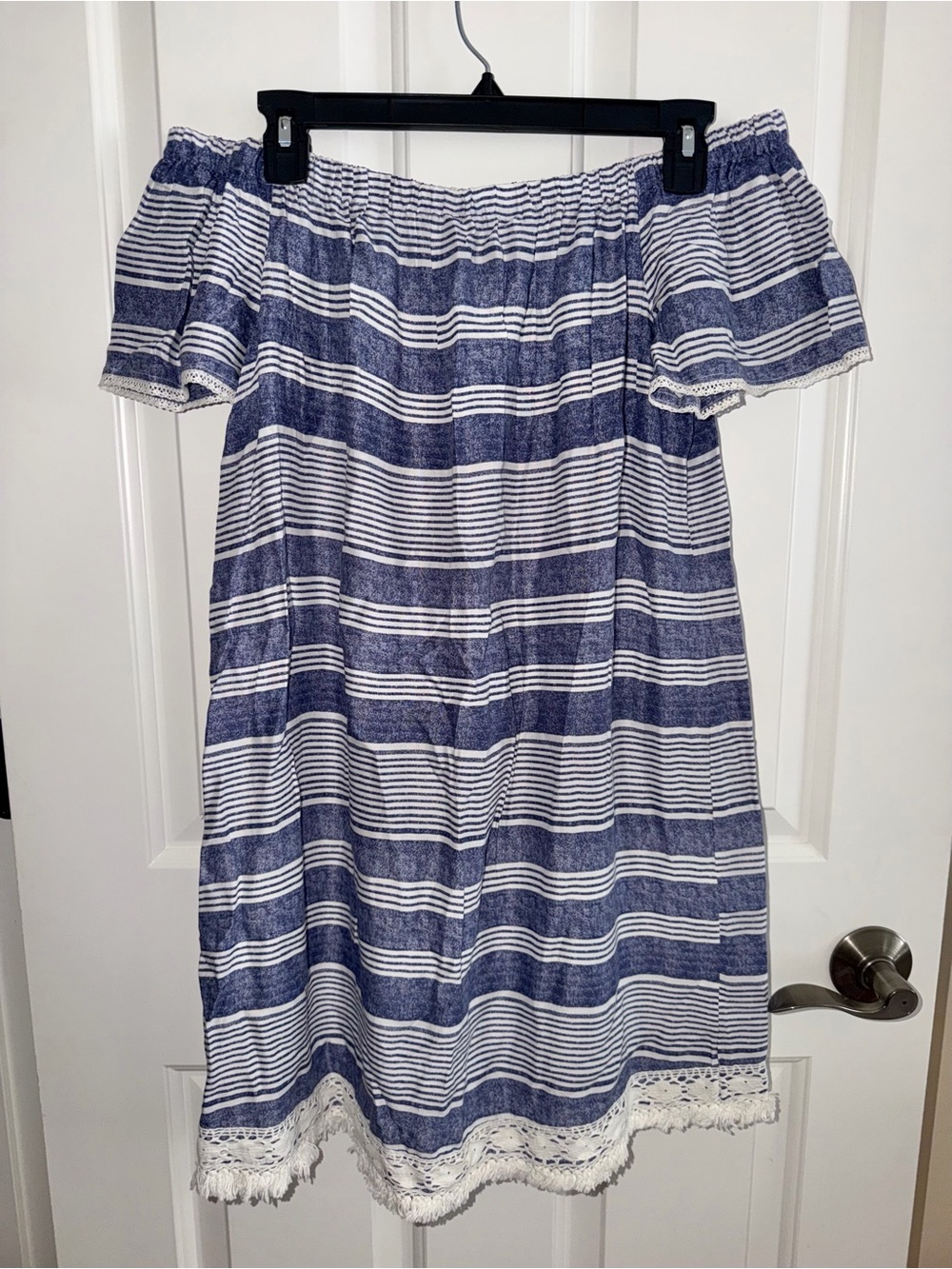 Women’s Off-Shoulder Blue & White Striped Dress Size M